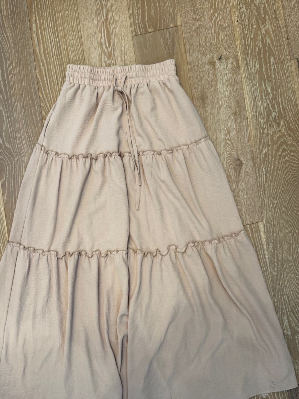WOMENS PLEATED MAXI SKIRT SIZE MEDIUM WITH POCKETS
